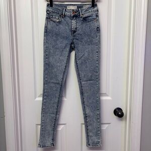 Light Wash High Rise Skinny Jeans | Bullhead Denim Co 1